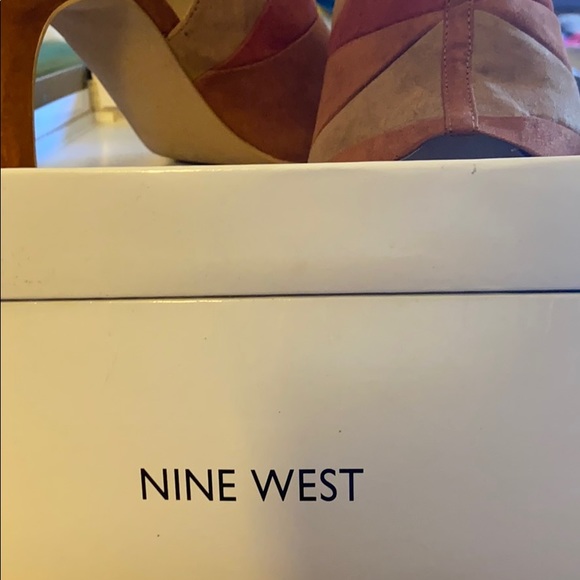 Shoes - Picture 2 of 4